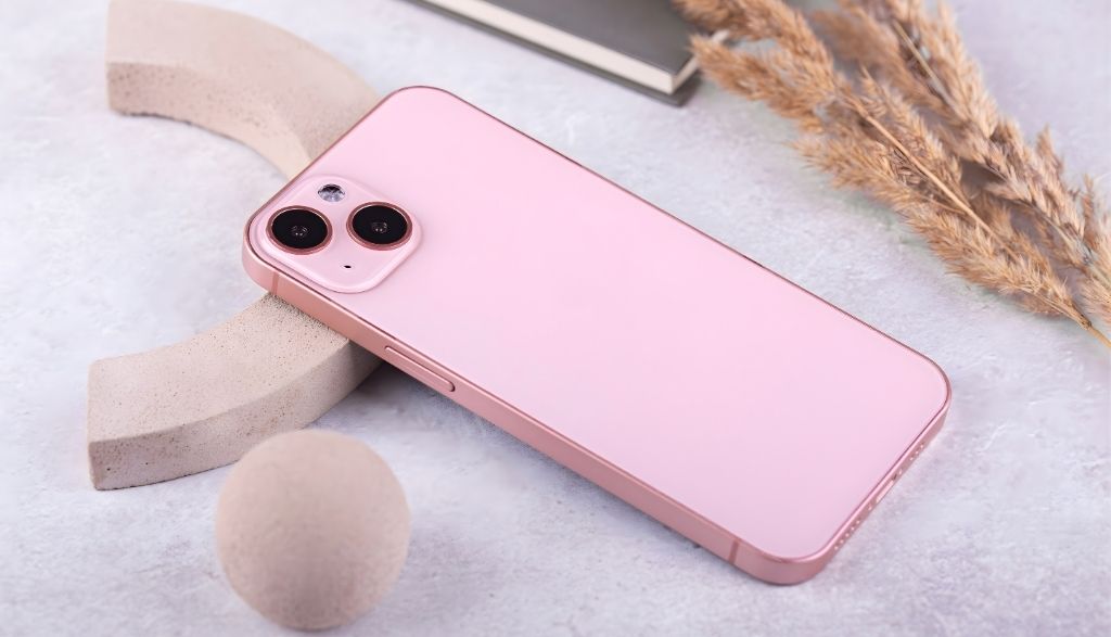 iPhone 16 Pink