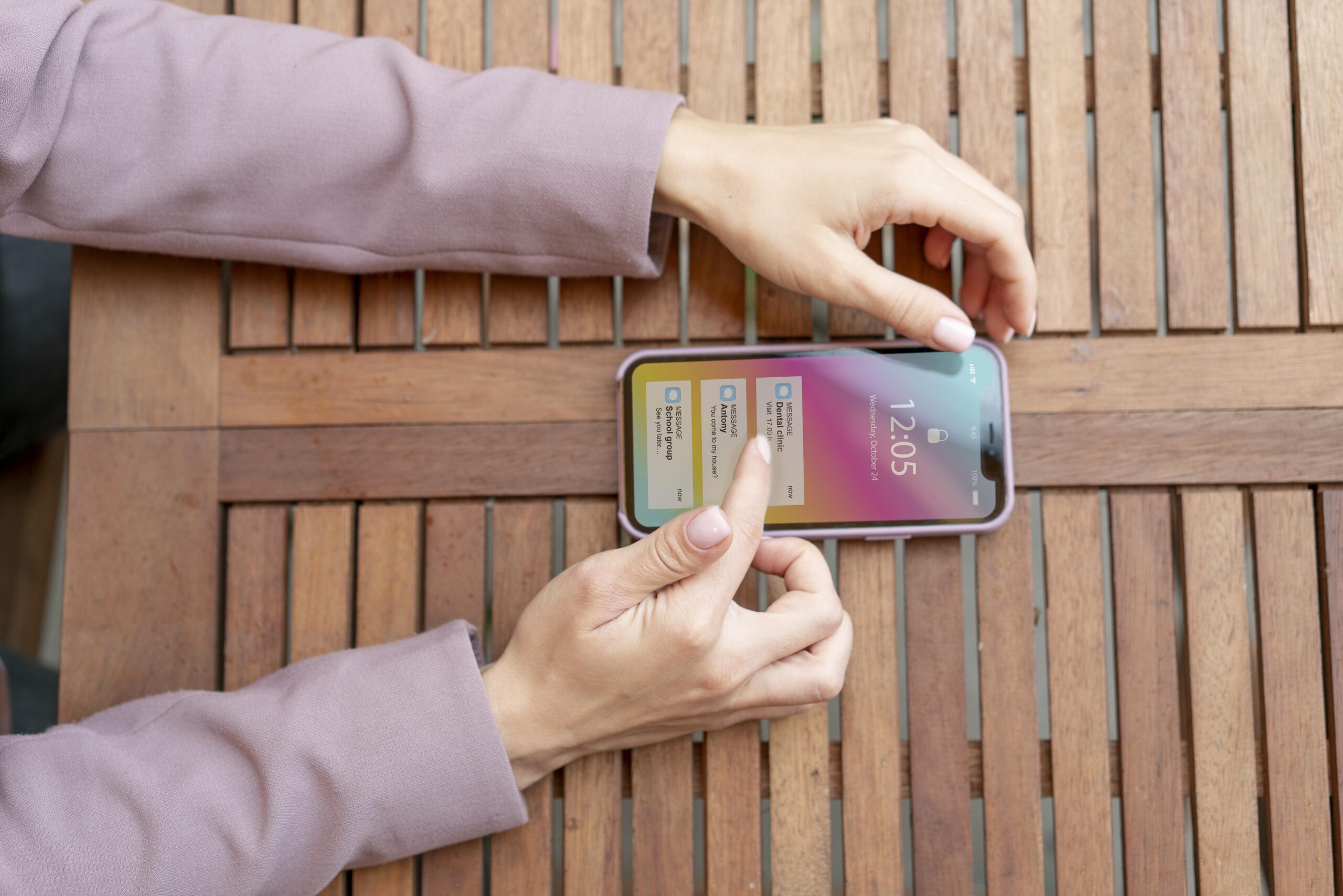 Change Wallpaper on iPhone