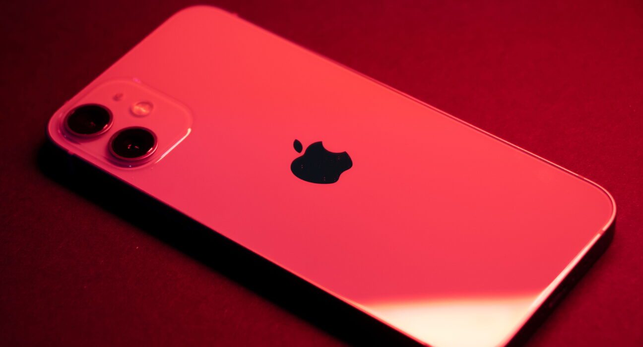 iPhone 16e