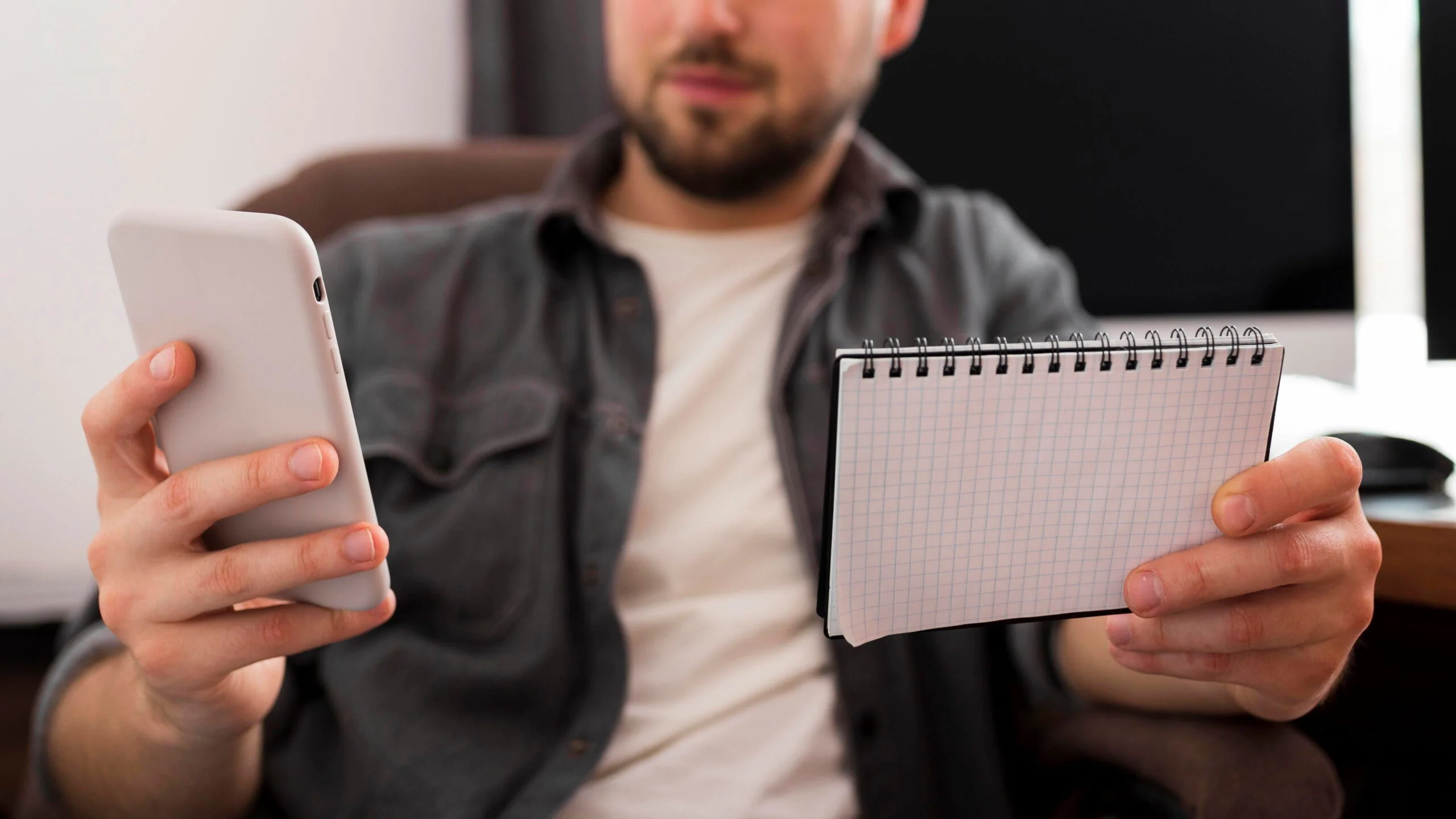 How to Schedule a Text Message on iPhone