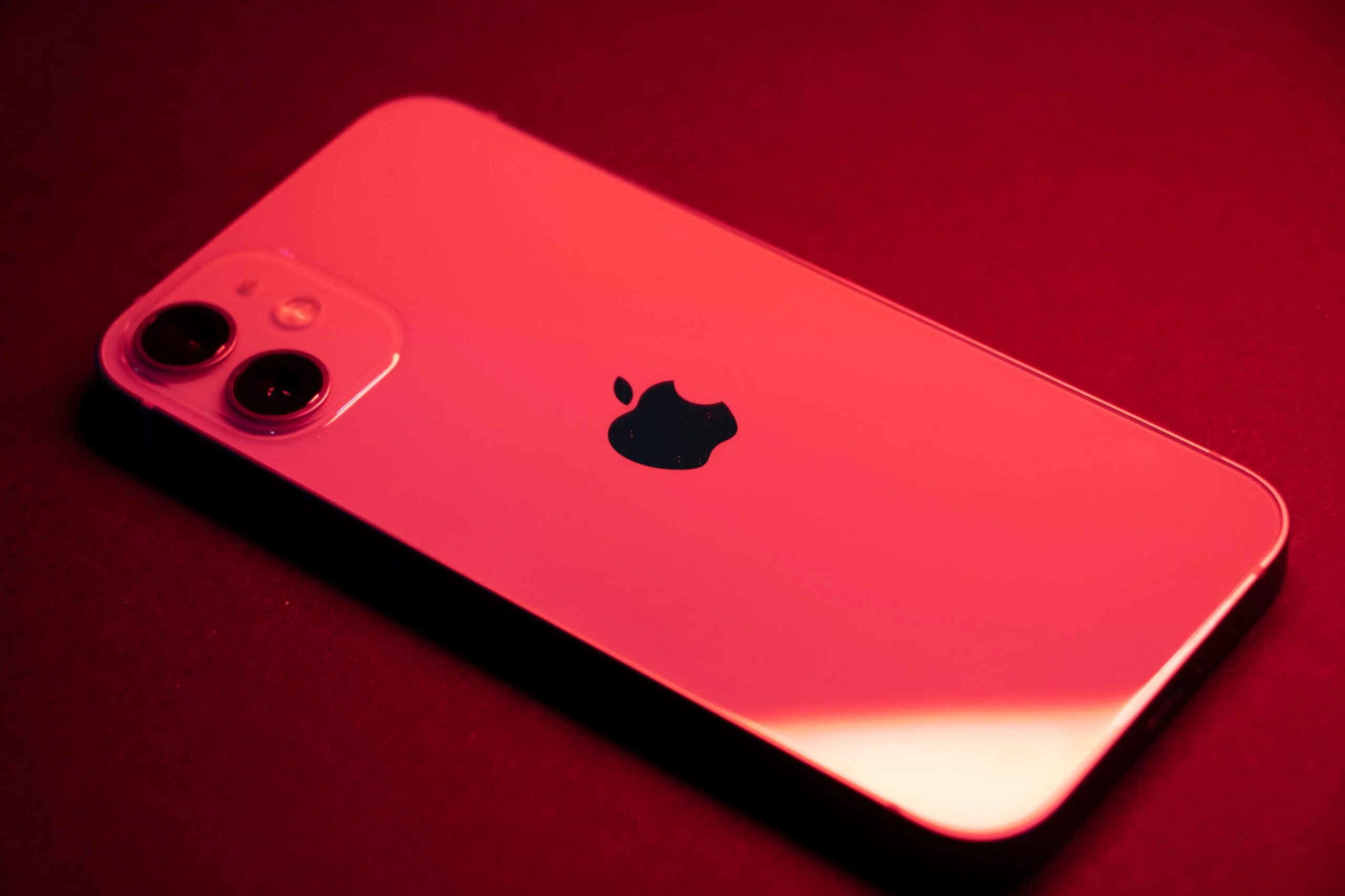 iPhone 16e